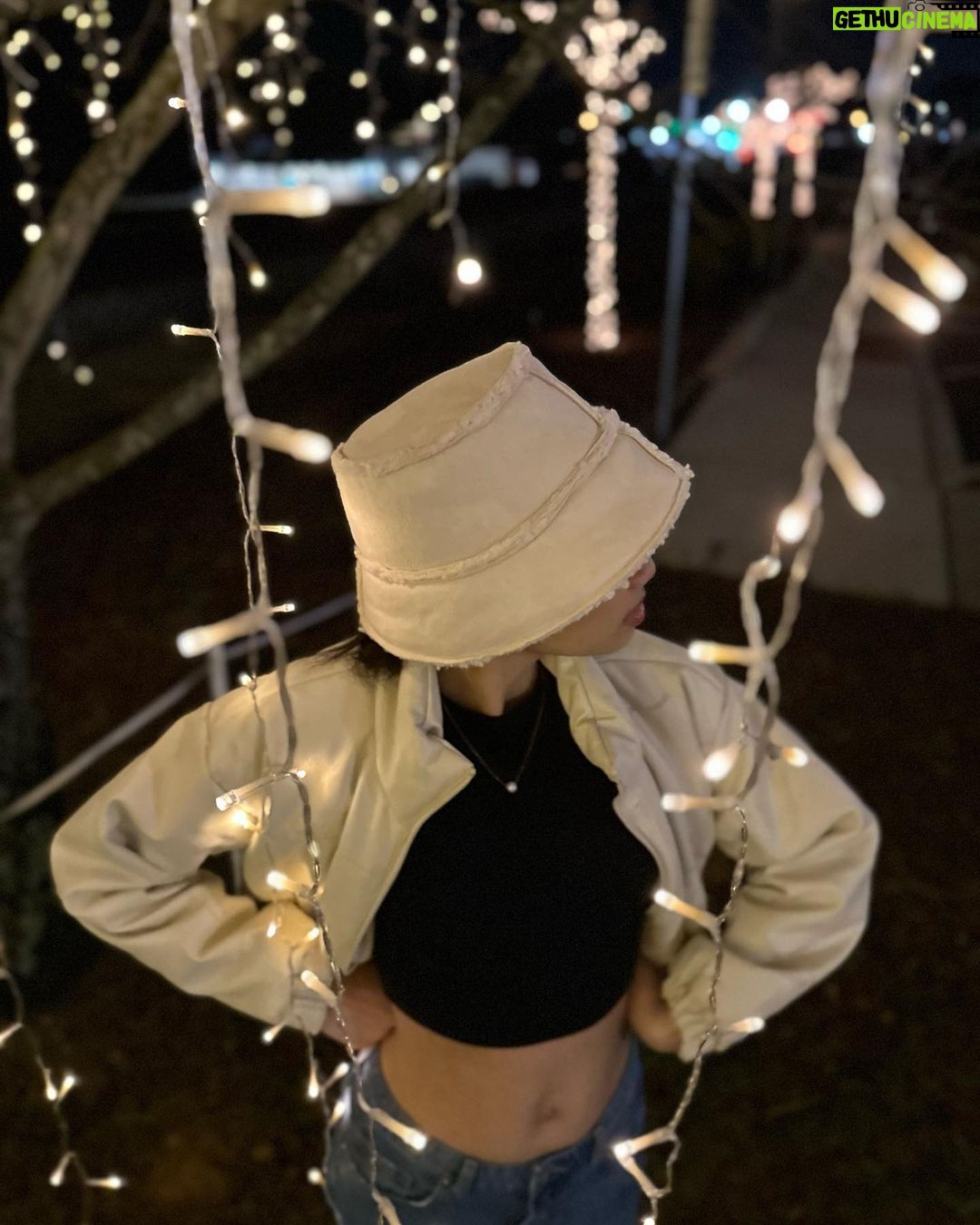 Izabela Rose Instagram - Recently, in chapter 17 📖