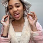Izabela Rose Instagram - Yo CHAT!!!!