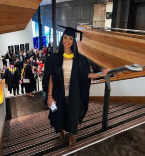 Izzy Fairthorne Instagram - First class🎓