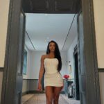 Izzy Fairthorne Instagram - And they say girls can’t get ready quickly💅🏽 fit is @FashionNova #ad