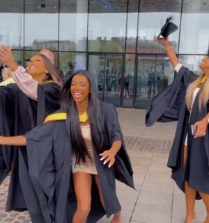 Izzy Fairthorne Instagram - First class🎓