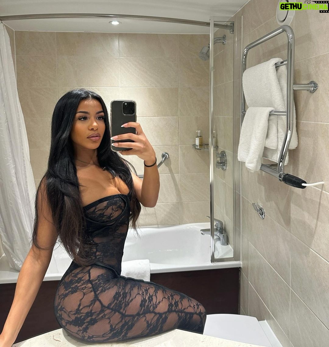 Izzy Fairthorne Instagram - she’s just 4 missed calls and 3 texts away x