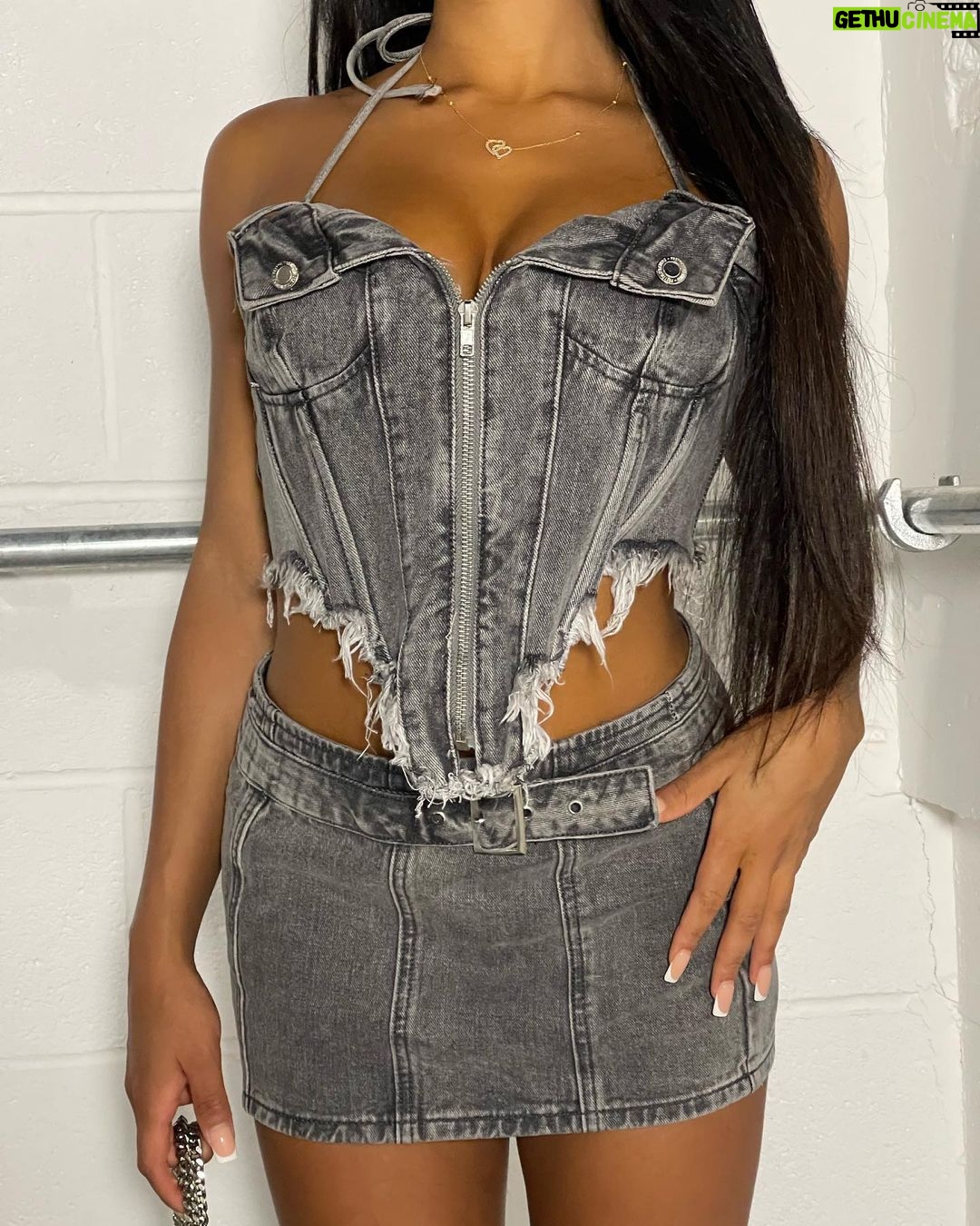 Izzy Fairthorne Instagram - No such thing as a life that’s better than yourz🤍 @prettylittlething Liverpool