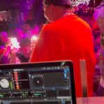 J-REXXX Instagram - 最前列でマゲニーズと紅桜のライブを見るワシ👁️🙌
