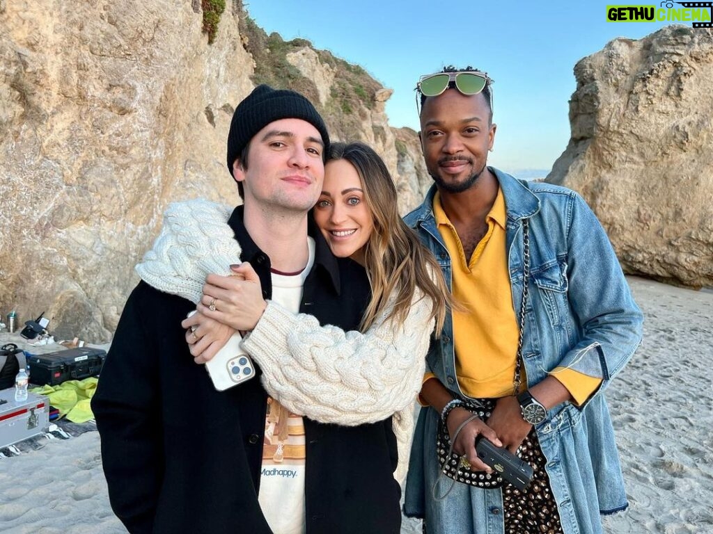 J. Harrison Ghee Instagram - This is not just a man crush Monday, but also a couple crush kind of day! These humans bring my joy and connect to my heart. Sometimes you meet people and immediately link as if you were always meant to be together. Thank you @brendonurie and @sarahurie for being you and sharing your love with me, I’m grateful for your friendship. #mcm #couplecrush #friendship #love #dassit Malibu, California