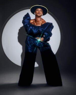 J. Harrison Ghee Instagram - Never let anyone dim your shine! You are unique and no one does it like you. #dassit

📸: @benjaminriveraphotography 
💄: @estabrookartistry 
🪡: @kimberlygoldson 
✨: @swarovski 
🎩: @goorinbros
