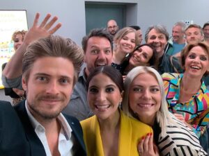 Jörn Schlönvoigt Instagram - Anzeige: Danke an @rtl und @gzsz für die tolle Kino preview gestern Abend und vor allem ein großes Dankeschön an alle Fans für eure Treue. Heute Abend seht ihr die GZSZ XXL Folge dann im TV. #crew