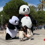 Jörn Schlönvoigt Instagram - Delia‘s new best friends #panda