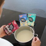 Jörn Schlönvoigt Instagram - Anzeige: Meine Belohnung nach dem Sport, die High Protein Puddings von Dr. Oetker. Jetzt auch als Pulver erhältlich, in den Geschmacksrichtungen Vanille, Schoko und Grieß. Sehr lecker und kinderleicht in der Zubereitung! Ohne Zucker, fettarm und 20 g Protein pro Packung. Der perfekte Snack nach dem Sport oder für zwischendurch. Probiert es aus! #OetkerHighProtein #ProteinPudding #PositiveEating #HighProtein #HighProteinPudding @dr.oetker_deutschland