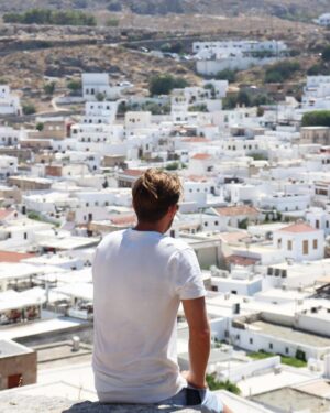 Jörn Schlönvoigt Instagram - 35 deGreece #lindos #griechischerwein #travel