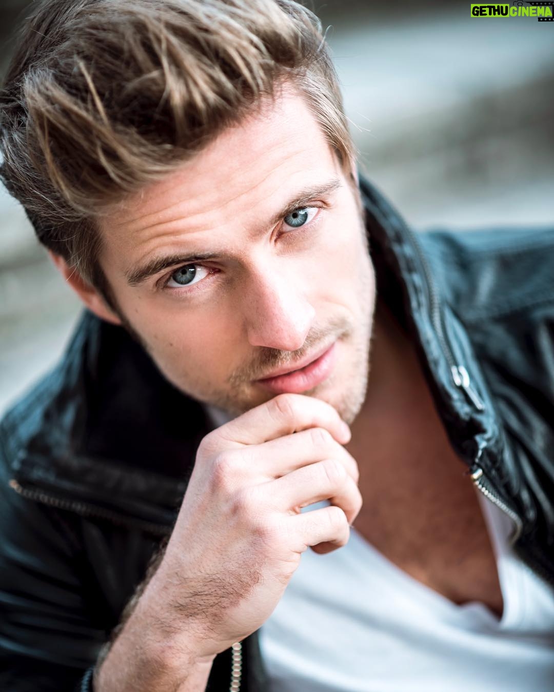 Jörn Schlönvoigt - 8.9K Likes - Schönen Abend ihr Lieben ! #tb #shooting by @marlene.fichtner