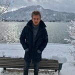 Jörn Schlönvoigt Instagram - Verschneite Grüße vom Tegernsee ❄️ @hannaweig Tegernsee, Germany