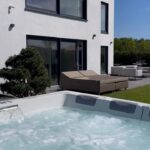 Jörn Schlönvoigt Instagram - Anzeige: Summer Season has started @spa_natural_wellness #outdoorwhirlpool #thegrand #exterior #house #garden #home Song : Hotline, Ballpoint,Cushy, Dylan Sitts