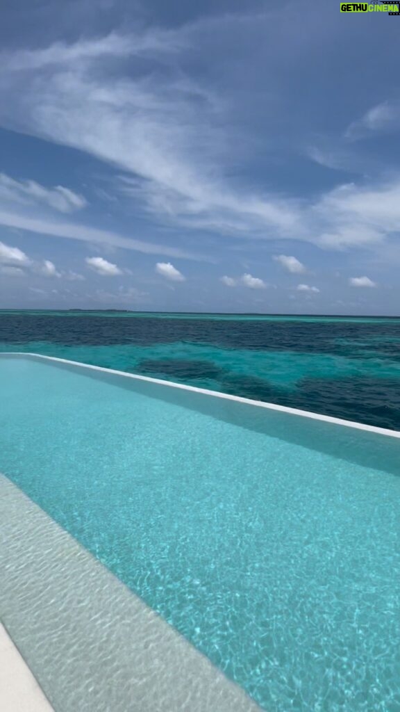 Jörn Schlönvoigt Instagram - Sometimes I can't believe the places full of incredible beauty I've been to. Definitely one of may favorite places in the world #maldives This over water villa has 500m2 and an electric roof to watch the stars from your bed #Paradies #grateful #travel
