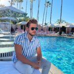 Jörn Schlönvoigt Instagram - Hey everyone, i’m currently preparing for my return to GZSZ. I am very happy to be back in front of the camera in January and send you many greetings from the @bevhillshotel #beverlyhills #travel #america Beverly Hills, California