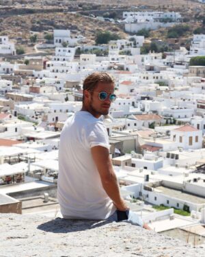 Jörn Schlönvoigt Instagram - 35 deGreece #lindos #griechischerwein #travel