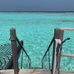 Jörn Schlönvoigt Instagram - Eines der schönsten Reiseziele waren für mich bisher die Malediven, wo wir über diese Treppe direkt in den indischen Ozean gehen konnten. Es war einfach perfekt! Markiert jemanden mit dem ihr in den Urlaub fahren möchtet #maldives #travel #indianocean #sky #water #unfetteredparadise