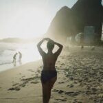 Júlia Gomes Instagram - Domingo na praia 🤍 Rio de Janeiro, Rio de Janeiro