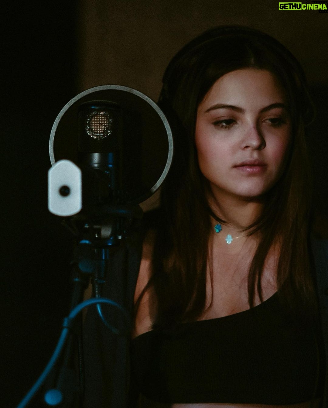 Júlia Gomes Instagram - Vem ai… Rensga Hits T.lll ❤️🔥
