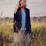 Júlia Gomes Instagram - Qual a sua música favorita do John Mayer? Eu começo: Free Fallin’ 🤍