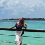 Júlia Gomes Instagram - Que lugar charmoso! 🇧🇸🩵 Nassau Bahamas