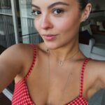 Júlia Gomes Instagram - Penteado rápido, prático e perfeito pra bad hair days!!! ❤️ Rio de Janeiro, Rio de Janeiro