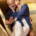 Júlia Gomes Instagram - Feliz dia dos pais pro melhor pai avô que eu poderia ter! Você é especial demais! Amo todos os nossos momentos juntos! TE AMO papai ❤️