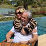 Júlia Gomes Instagram - Feliz dia dos pais pro melhor pai avô que eu poderia ter! Você é especial demais! Amo todos os nossos momentos juntos! TE AMO papai ❤️