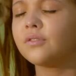 Júlia Gomes Instagram - Hoje é dia de #tbt e eu escolhi compartilhar com vocês uma das minhas cenas favoritas que ja gravei! Amor Eterno Amor ♾️ Elisa, você foi especial e vive em mim até hoje! 🤍
