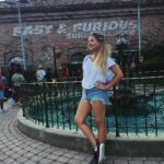 Júlia Gomes Instagram - Que saudades que eu estava de Orlando! Fazer parque é tão gostoso! Amei cada segundinho aqui! Muito obrigada @worldvacationhomes pela casa especial que passamos nesses dias incríveis! 🩵👋🏼🌟 Universal Studios