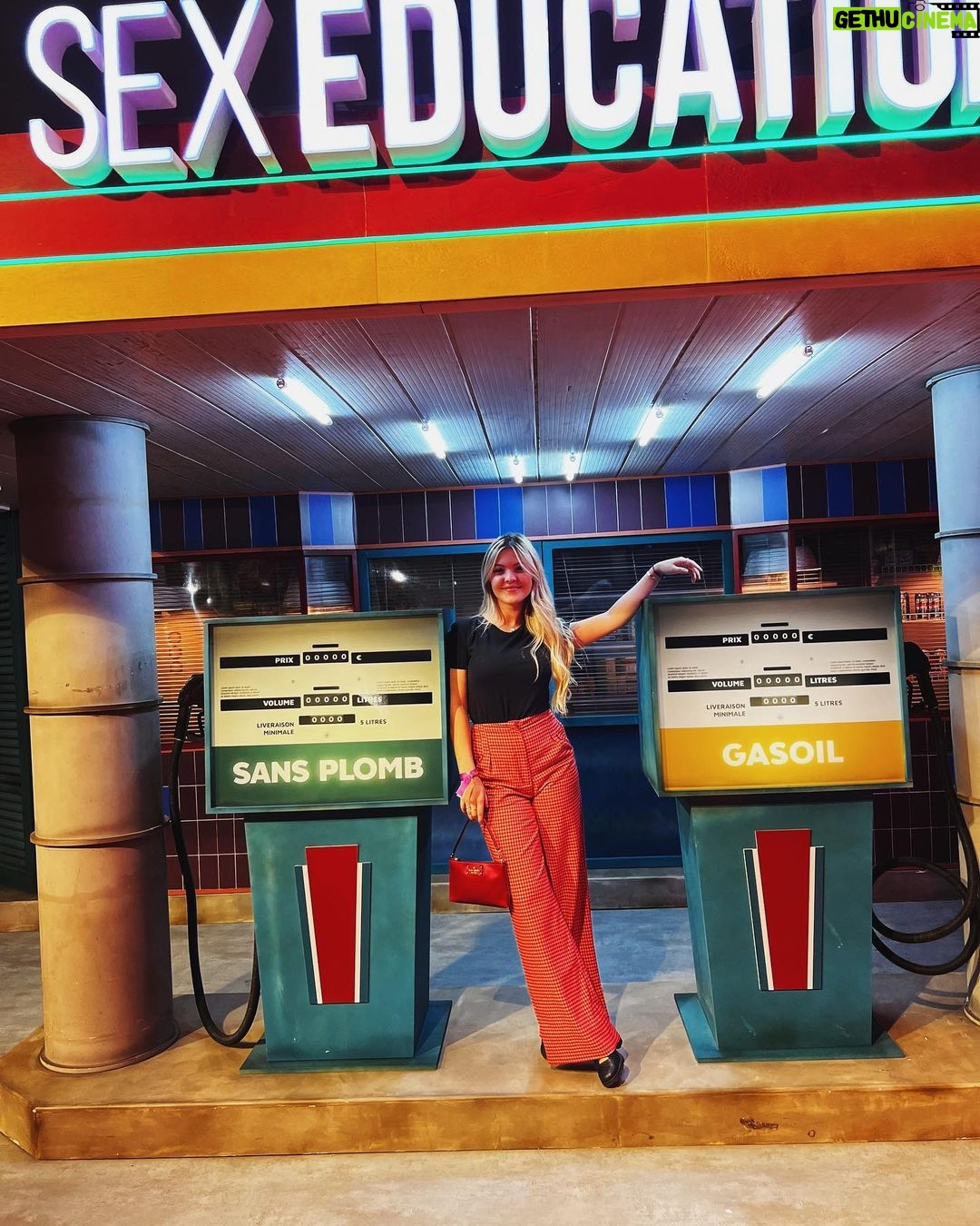 Júlia Gomes Instagram - TUDUM! O único evento presencial da #Netflix acontece aqui no Brasil nesse fim de semana no Parque Ibirapuera! Aqui vocês tem acesso a novidades e ativações nas nossas series mais amadas! Qual sua série favorita da @netflixbrasil ? 🥰❤️ Ibirapuera Parque