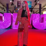 Júlia Gomes Instagram - TUDUM! O único evento presencial da #Netflix acontece aqui no Brasil nesse fim de semana no Parque Ibirapuera! Aqui vocês tem acesso a novidades e ativações nas nossas series mais amadas! Qual sua série favorita da @netflixbrasil ? 🥰❤️ Ibirapuera Parque