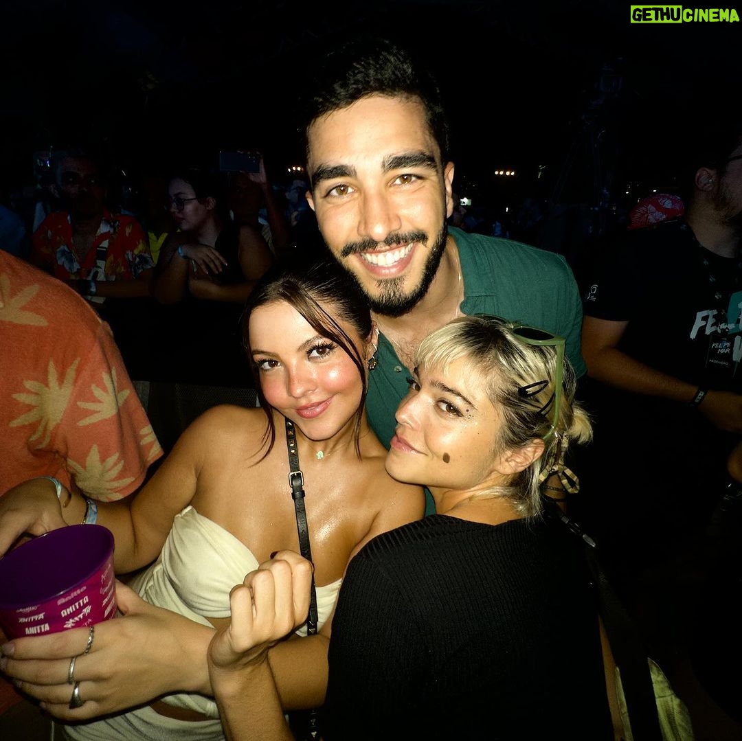 JΓΊlia Gomes Instagram - Ensaio da Anitta β€οΈβπ₯β€οΈβπ₯β€οΈβπ₯β€οΈβπ₯β€οΈβπ₯β€οΈβπ₯β€οΈβπ₯β€οΈβπ₯ Obrigada @cseventos @micheldiamant @bombom_rp π₯°β€οΈβπ₯ Rio de Janeiro, Rio de Janeiro