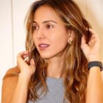 Júlia Mendes Instagram – Um dos olhares mais raros é o que fica. Quem aguenta sustentar um olhar hoje em dia?⏳👀