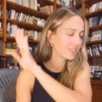 Júlia Mendes Instagram – Falar sobre o luto me ajuda e eu espero que te ajude também.♥️