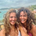 Júlia Mendes Instagram – As gatas estão descabeladas porém endorfinadas! Em dupla é sempre melhor! ♥️💦