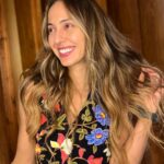 Júlia Mendes Instagram - Já estava com saudades! @getuliocrz obrigada por sempre me iluminar com perfeição! ✨✨✨ A morena iluminada voltou gente!! E aí?! Gostaram?!
