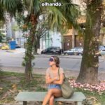 Júlia Mendes Instagram – Não dá pra deixar só nas mãos do universo você tem que colaborar também né?! 🙈😂