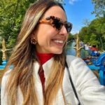 Júlia Mendes Instagram – Um dia em Little Venice! Um bairro cinematográfico. Como não se apaixonar? ✨🌺🛶💖
