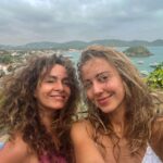 Júlia Mendes Instagram – As gatas estão descabeladas porém endorfinadas! Em dupla é sempre melhor! ♥️💦
