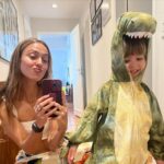 Júlia Mendes Instagram - Resumo de um dia perfeito com meu dinossauro favorito!♥️🦖