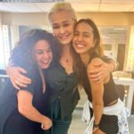 Júlia Mendes Instagram - Um ano de “Mar do Sertão”! Como o tempo voa! Pra mim, esse trabalho foi muito além de gravar uma novela. Mar do sertão foi literalmente um mar de afetos! Quantas pessoas maravilhosas trabalhando juntas! Que prazer eu tinha em ir gravar e encontrar toda a nossa equipe. E hoje, a saudade que fica, é a prova incontestável de um trabalho que transbordou amor do início ao fim. ♥️
