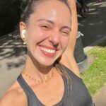Júlia Mendes Instagram - A primeira corridinha em London merece ser registrada! Porque suar faz bem em qualquer lugar do mundo! 10k londrinos deliciosos nesse parque lindo e nesse dia inspirador!🙌🏼✅😅✨e por aí? Já foi também?