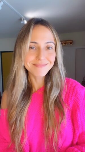 Júlia Mendes Instagram - Estar ou não em um relacionamento nem deveria ser pauta! Mas já que é, aí vão alguns lembretes! 💝