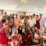 Júlia Mendes Instagram - Feliz Natal pra todos vocês! É tempo de agradecer por ter quem a gente tem! ♥️🎄💫🙏🏼
