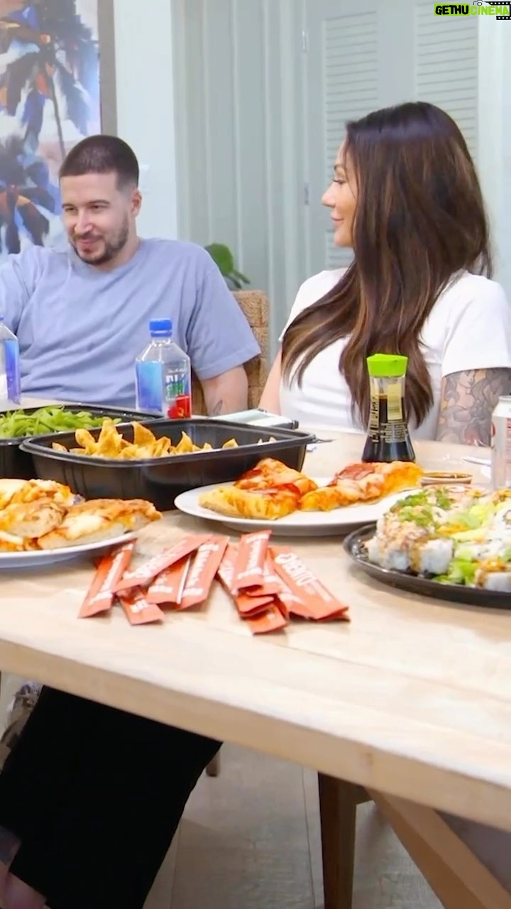 JWoww Instagram - I’d grab a bottle of wine (or 2 😂) for tonight’s all-new #JSFamilyVacation 🍷 Don’t miss it at 8p on @mtv!