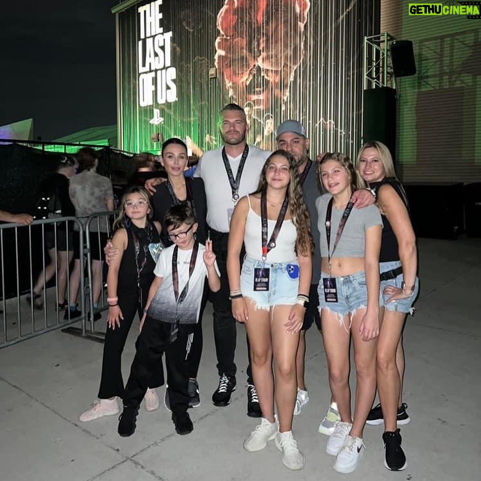 JWoww Instagram - We had the best time at @UniversalOrlando and @HorrorNightsORL! We’re already excited to come back next year #atUniversal #HHN32 #Hosted Universal Orlando Resort