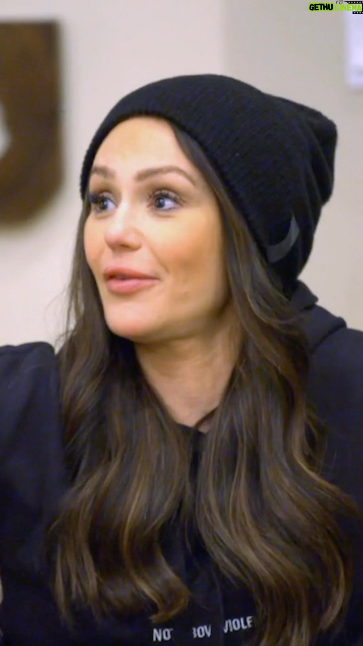 JWoww Instagram - No more drama for me please 😌 Watch an all-new #JSFamilyVacation with us tonight at 8p on @mtv! 🎉