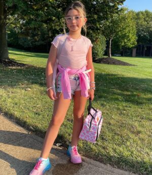 JWoww Instagram - And they’re off 🏫 🚌