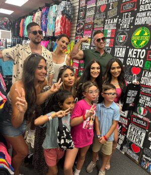 JWoww Instagram - Family 🥹